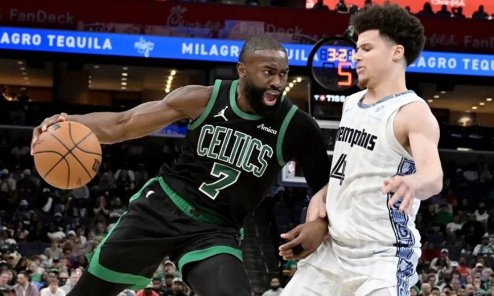 Ανατροπή με Μπράουν για τους Σέλτικς - Οι Ρόκετς έβαλαν «στοπ» στους Χοκς