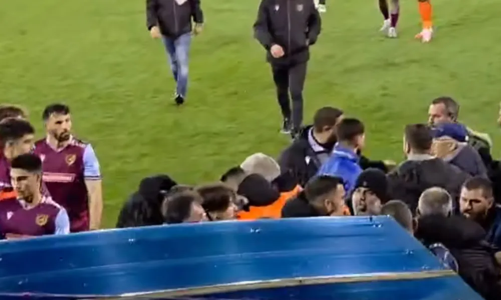 ΒΙΝΤΕΟ: Η ένταση στην καταπακτή και οι καταγγελίες της Ένωση