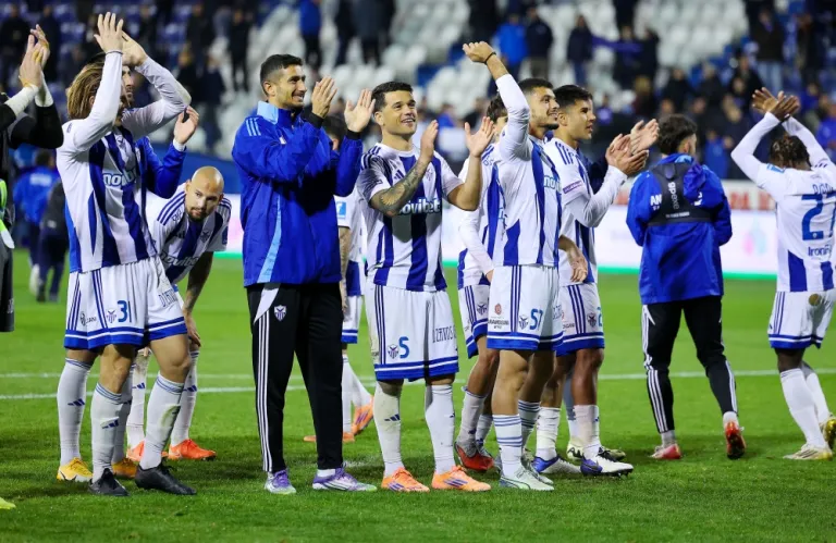 Πρώτη κιόλας!