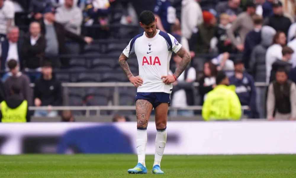 Η Τότεναμ παίζει... όλη τη σεζόν σε επτά ματς, έχοντας τέσσερις αποστολές με ομάδες της δεκάδας!