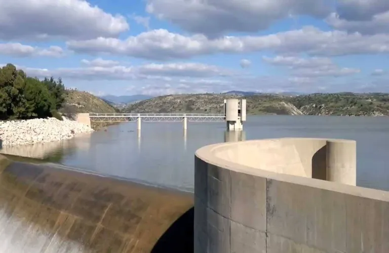 Σχεδόν δύο εκατομμύρια κυβικά μέτρα νερού στα φράγματα από τις βροχές των τελευταίων ημερών