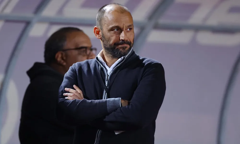 Σοβαρές καταγγελίες του προέδρου του Ακρίτα: «Απείλησαν τον 16χρονο γιο μου ότι θα του κόψουν τα χέρια!»