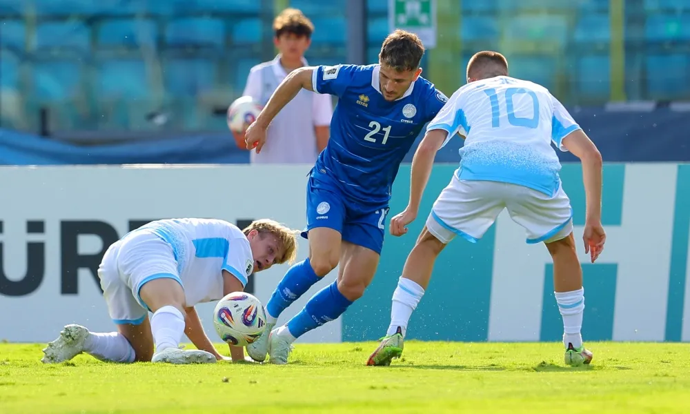 Νοκ άουτ ο Τζιωνής!