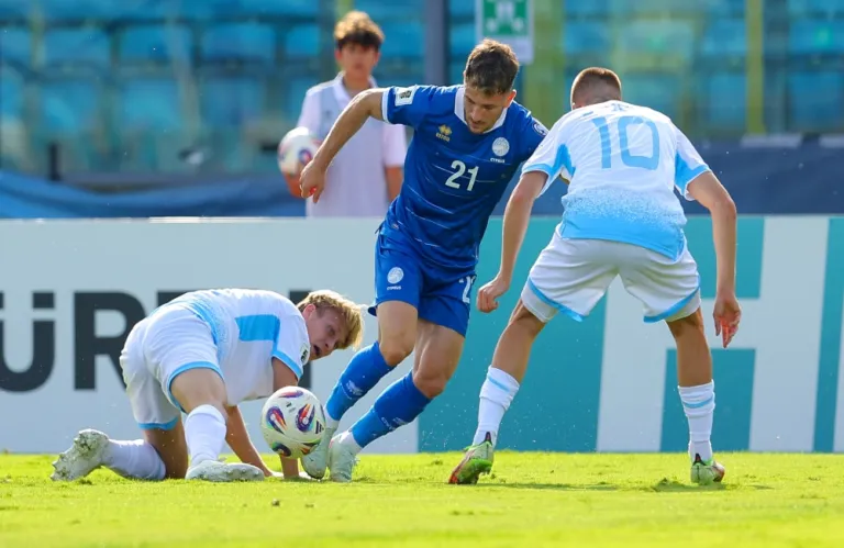 Νοκ άουτ ο Τζιωνής!