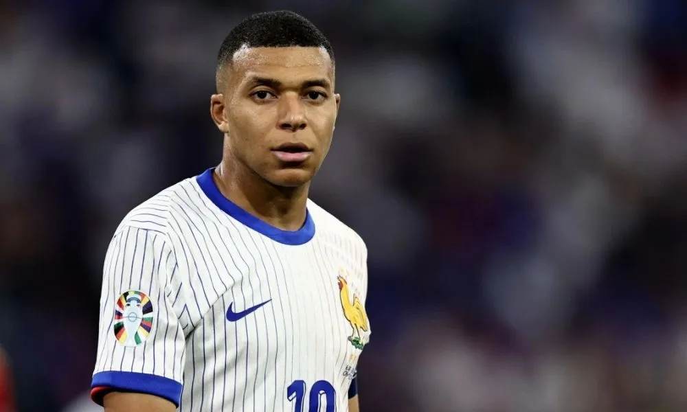 Μπαπέ: «Δεν μπορώ να φανταστώ Μουντιάλ χωρίς τον Νεϊμάρ»