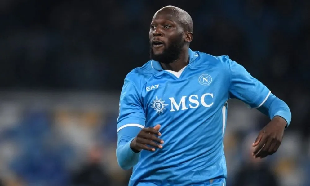 Ο Λουκάκου αρνείται να πάει στην Ιταλία για να προπονηθεί με τη Νάπολι