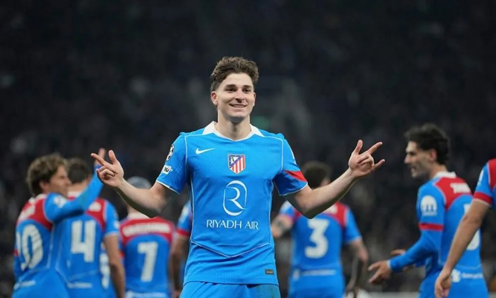 «Ο Λαπόρτα ονειρεύεται να φέρει τον Άλβαρες στην Μπαρτσελόνα»