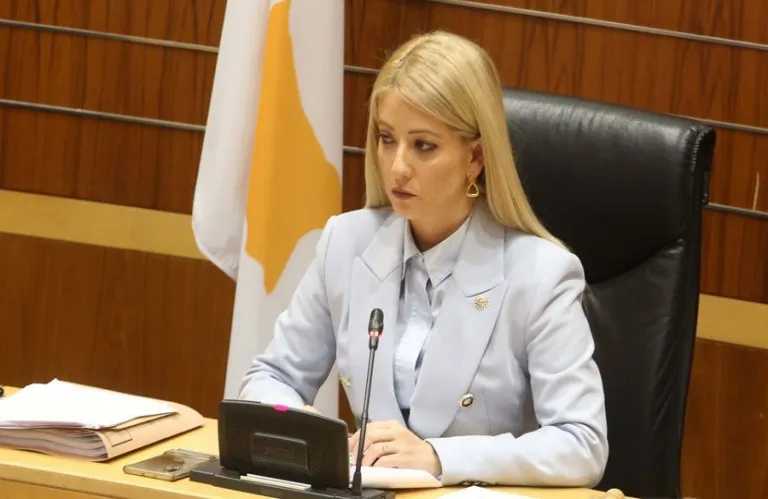 Πρόεδρος Βουλής: Ανησυχία για το κλείσιμο της DW Greek