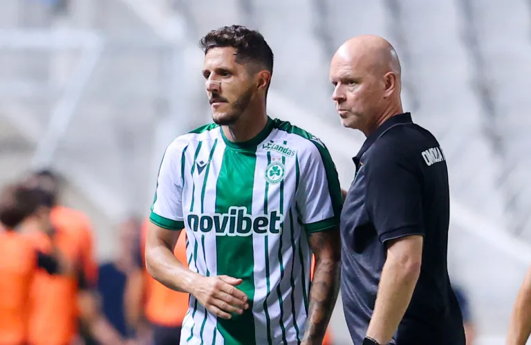 «Συναγερμός» με Γιόβετιτς στην Ομόνοια - Έγινε αναγκαστική αλλαγή