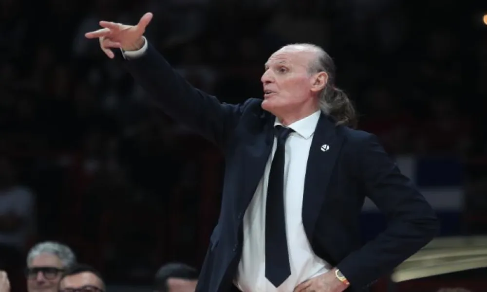 Παρελθόν από την Βίρτους Μπολόνια ο Ιβάνοβιτς!