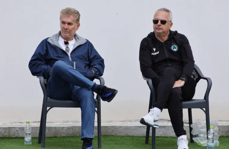 Δεν την αφήνει λεπτό μόνη της ο Παπασταύρου