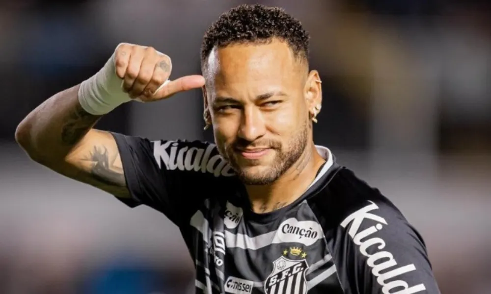 Νειμάρ: Θέλει να πάει Μουντιάλ αλλά να μην αγωνίζεται στα εκτός της Σάντος