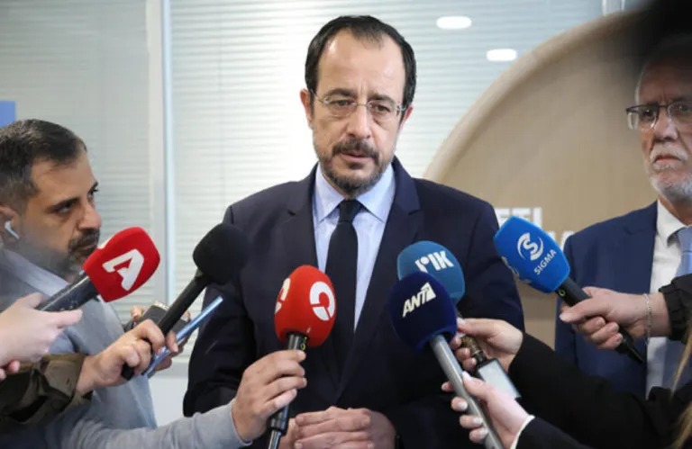 Christodoulides: Aim for Natural Gas Sales by 2027-2028, Signings for Energy in Egypt