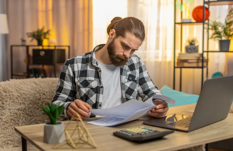 Νέα ρύθμιση για προστασία από τις καταχρηστικές ρήτρες σε όλες τις συμβάσεις