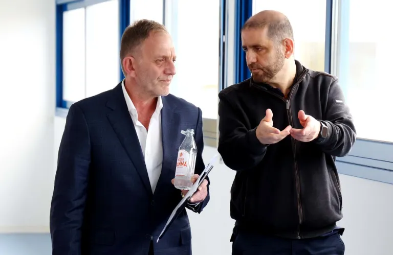 Η τετράδα της συμβουλευτικής επιτροπής του Φωτίου