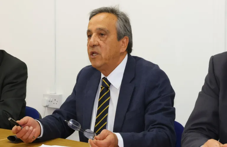 «Αρρωστημένες δηλώσεις»: Τι λέει ο δικαστής που πρωταγωνιστεί στο άρθρο του Δρουσιώτη