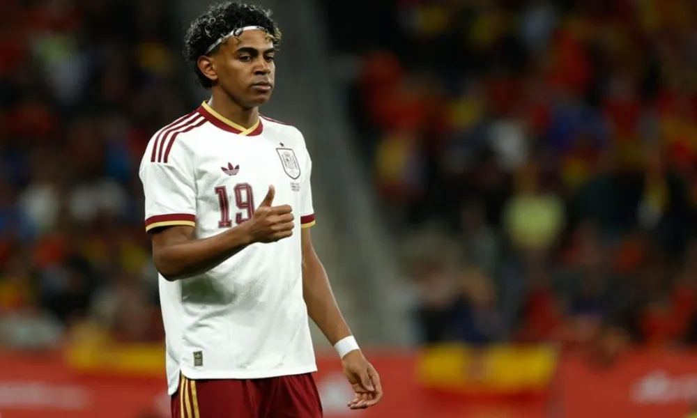 Η νύχτα ντροπής στην Ισπανία που συγκλόνισε τον Γιαμάλ: «Ήταν οργανωμένο από την άκρα δεξιά»!