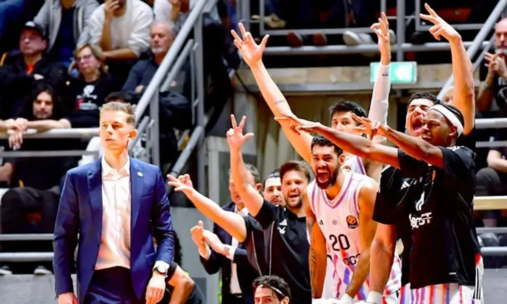 Ο Γιούλιους Τόμας ο νεότερος προπονητής με νίκη στη Euroleague