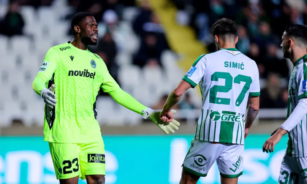 Έφτασαν Κύπρο (και) οι δυο, κατευθείαν για εξετάσεις Ουζόχο και Γιόβετιτς