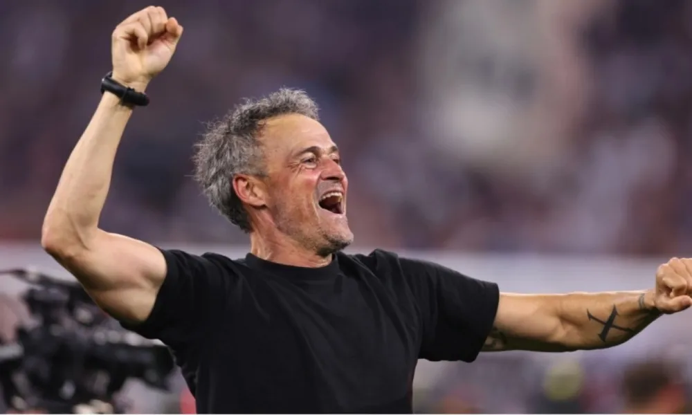 Η Παρί ΣΖ προσφέρει «ηγεμονικό» συμβόλαιο στον Ενρίκε