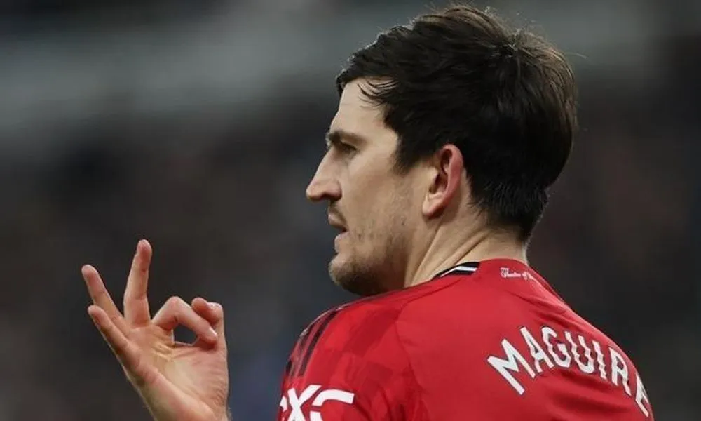 Η Γιουνάιτεντ δίνει συμβόλαιο για 1+1 χρόνια στον Μαγκουάιρ