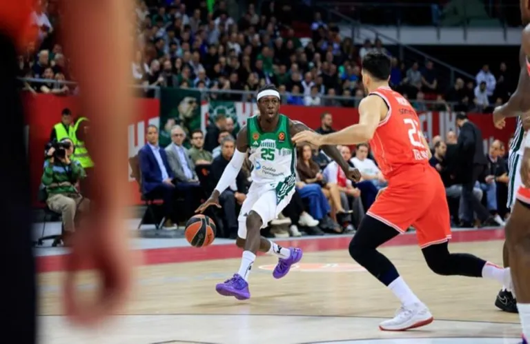 Τα έκανε μαντάρα στο φινάλε ο Παναθηναϊκός - Χάθηκε η τετράδα, «τρέχει» για την εξάδα