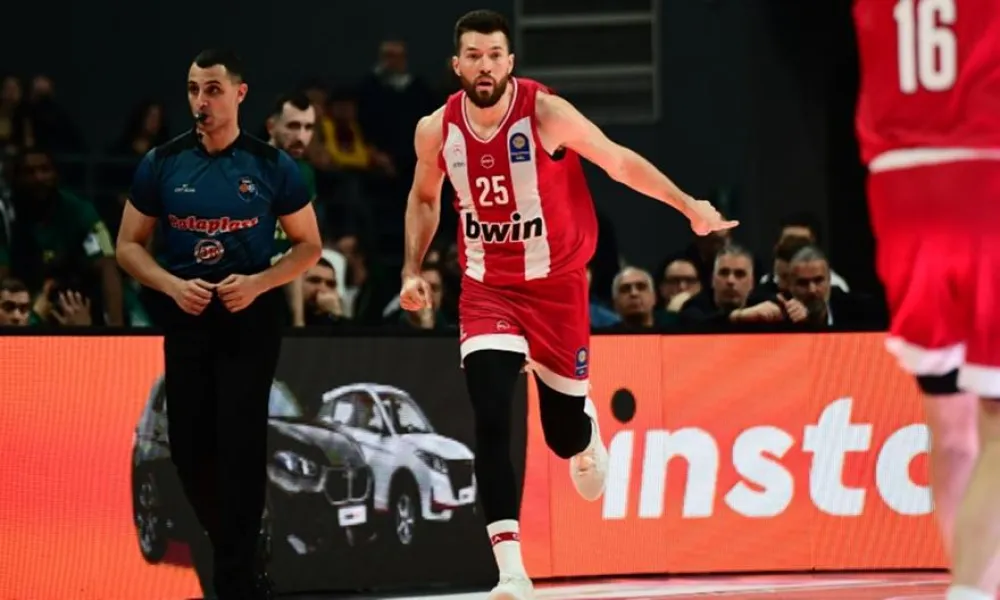 «Παραμένει το ενδιαφέρον της Ρεάλ Μαδρίτης για τον Πίτερς»