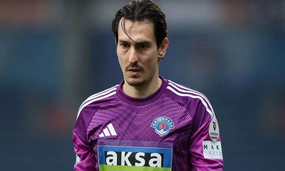 ΒΙΝΤΕΟ: Σκόραρε από την εστία του ο Γιαννιώτης στο γκολ της χρονιά στην Τουρκία!