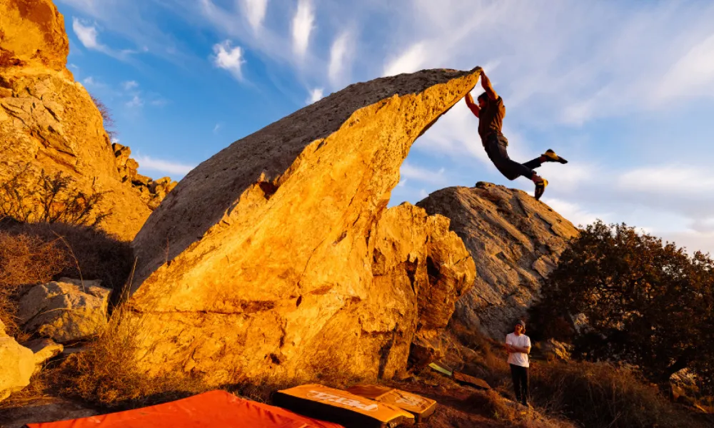 Χαρτογραφώντας διαδρομές σε βράχο:Ο πρώτος οδηγός bouldering στην Κύπρο