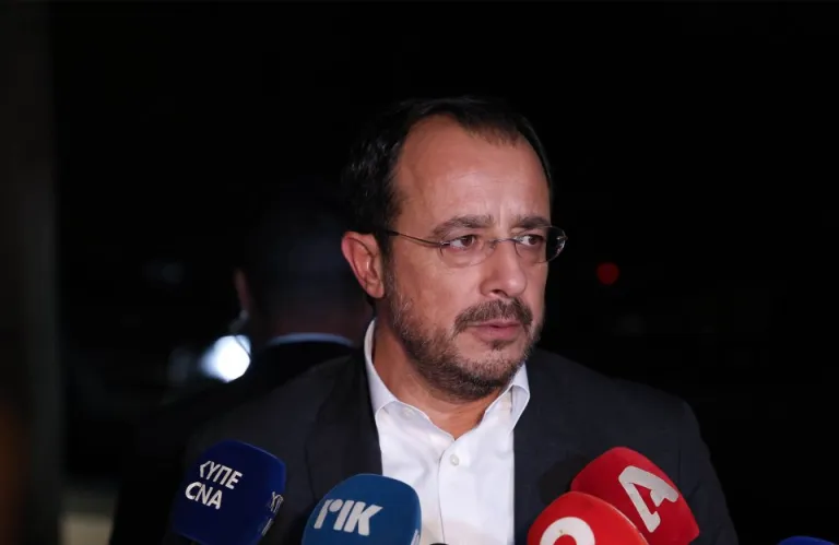 Κρείττον είναι τοις ποσίν ολισθείν ή τη γλώττη