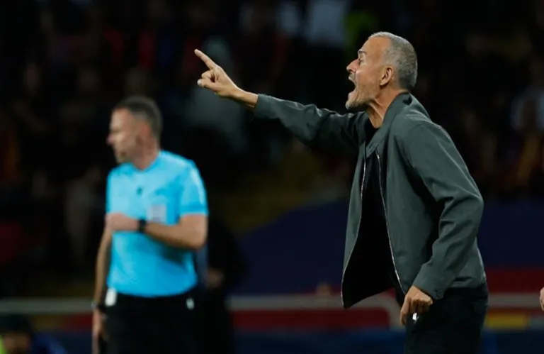 Λουίς Ενρίκε για Λίβερπουλ: «Σε τέτοια παιχνίδια δεν υπάρχουν φαβορί»