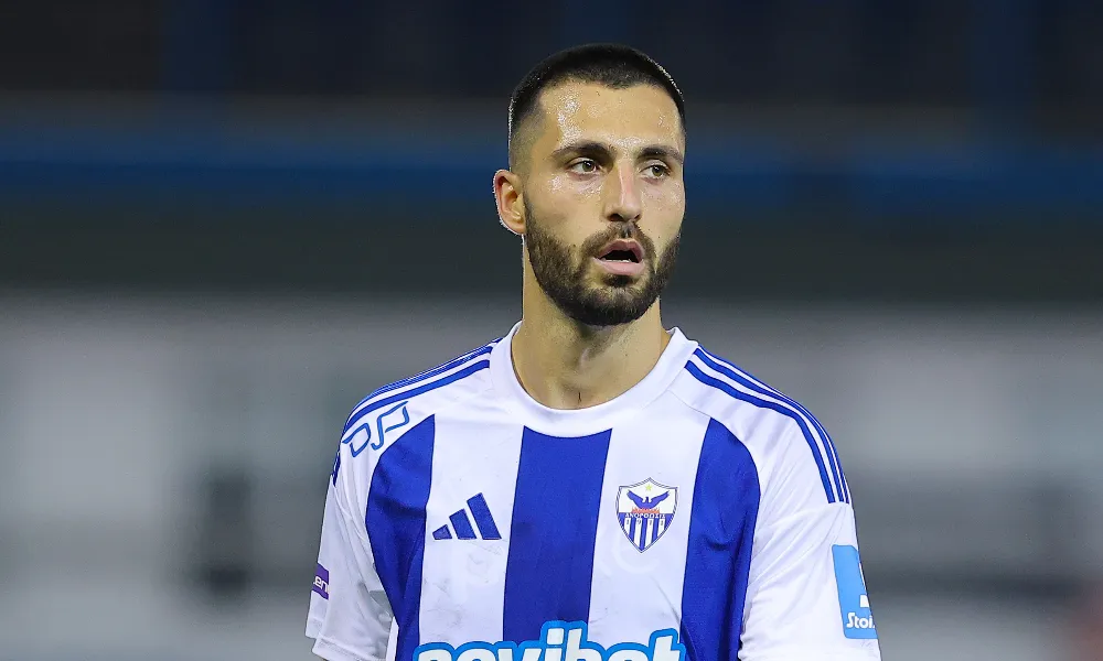 Τους δείχνει την πόρτα ο Καμορανέζι