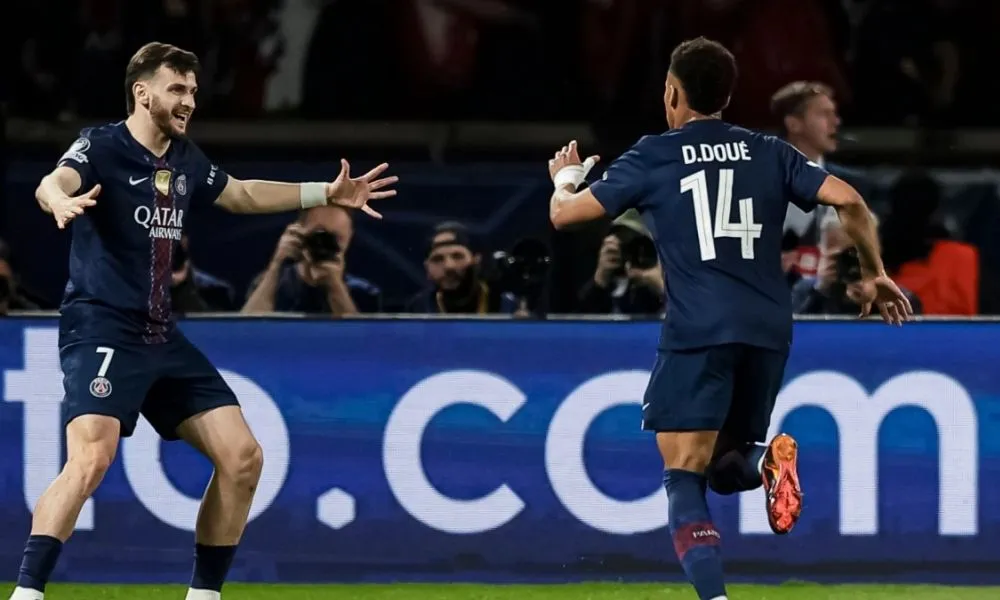 Η Παρί έσβησε τα... φώτα της Λίβερπουλ και ετοιμάζεται για τετράδα!