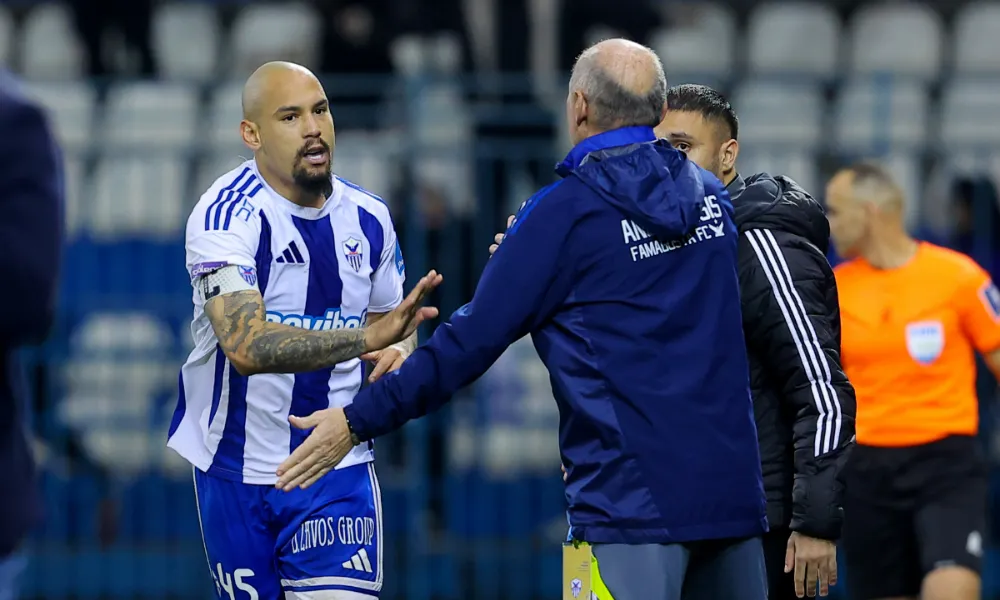 Ο κόσμος της αξίζει νίκες