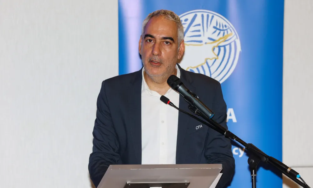 Σιαμπούλης: «Δεν είναι εύκολο να έχουμε τους διαιτητές που θέλουμε, δεν είμαστε το επίκεντρο του κόσμου»