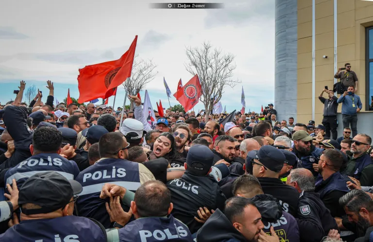 Την παραίτηση της «κυβέρνησης» ζητούν οι συντεχνίες στα κατεχόμενα - «Νίκη του λαού η απόσυρση του διατάγματος για την ΑΤΑ»