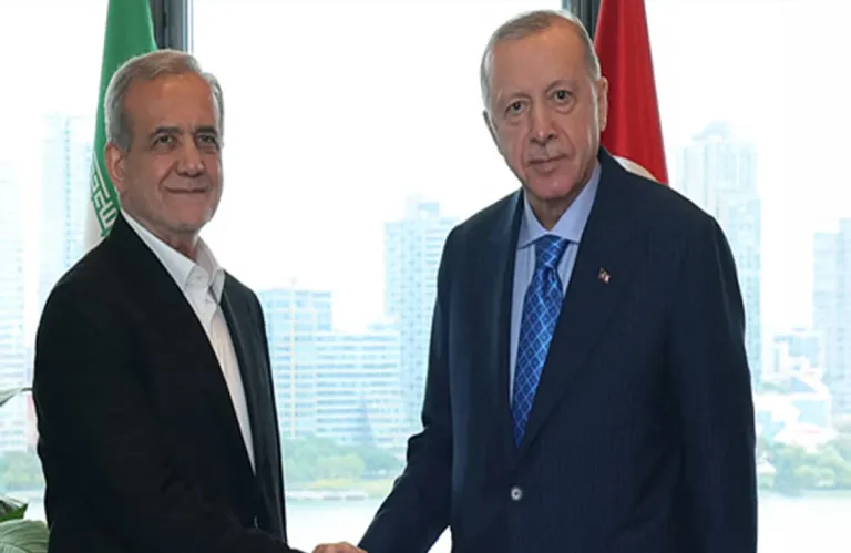 Επικοινωνία Παζεσκιάν-Ερντογάν: Αποστολή βοήθειας από την Τουρκία προς το Ιράν