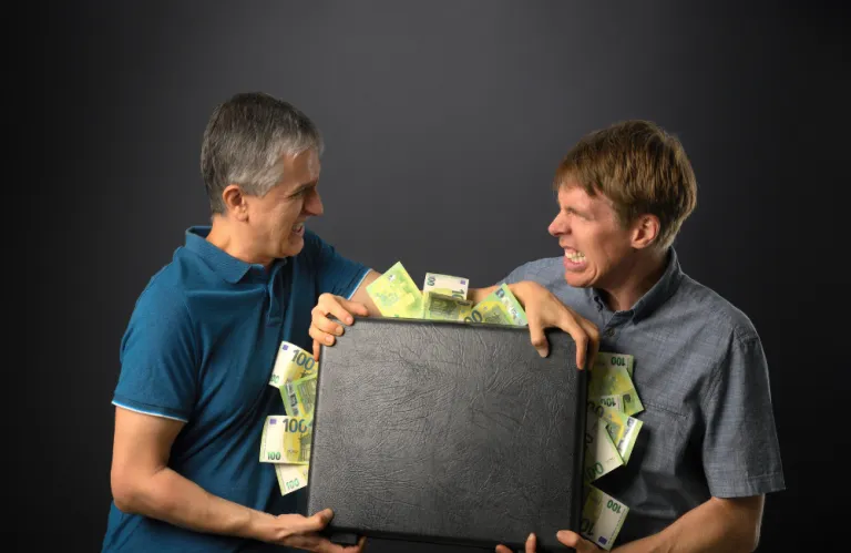 Είναι επιστροφή των κλεμμένων ρε