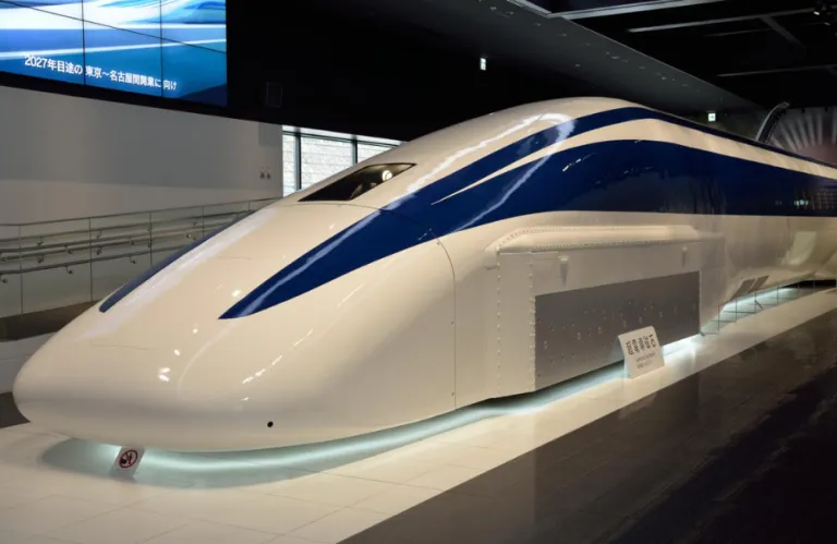 Το τεχνολογικό θαύμα της Κίνας -Ετοιμάζει υπερηχητικό τρένο που εκτοξεύεται στα 700 χλμ./ώρα σε 2 δευτερόλεπτα (βίντεο)