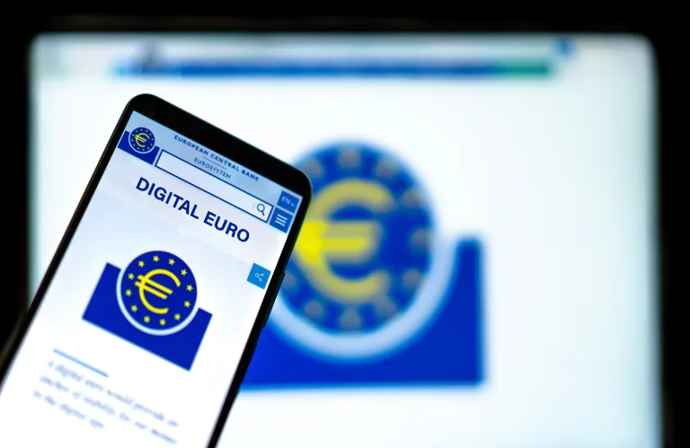 Το 2029 αναμένεται να κυκλοφορήσει το ψηφιακό ευρώ, τα ορόσημα της ΕΚΤ