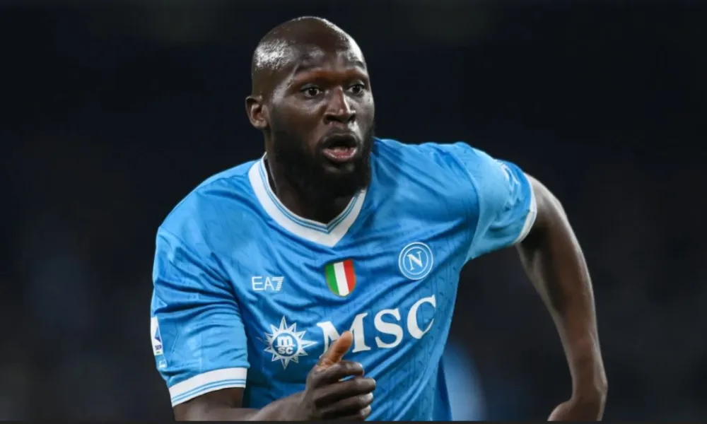 Το τραβάει στα άκρα η Νάπολι - «Τελειώνει» τον Λουκάκου μέχρι το τέλος της σεζόν