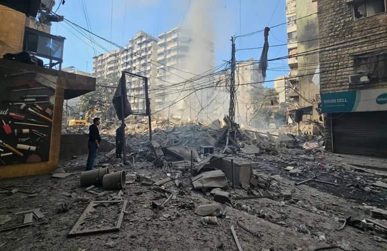 Live: Ανοίγω το Στενό του Ορμούζ για την Κίνα, λέει ο Τραμπ - Ο πρόεδρος Σι θα με αγκαλιάσει δυνατά