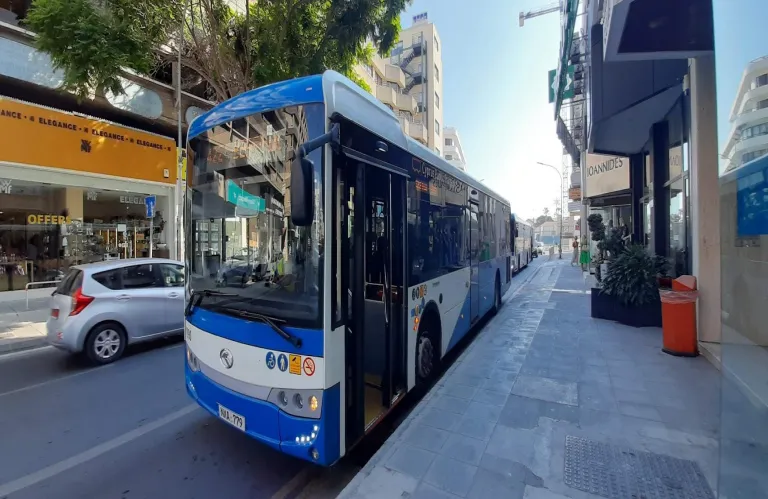 Εξιτήριο έλαβε ο οδηγός λεωφορείου, ανάστατοι οι οδηγοί λόγω του περιστατικού,