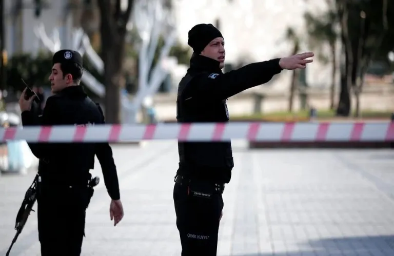 Σε σοκ η Τουρκία μετά το νέο μακελειό σε σχολείο - Μαθητής ο δράστης που σκότωσε εννέα άτομα, τα οκτώ παιδιά