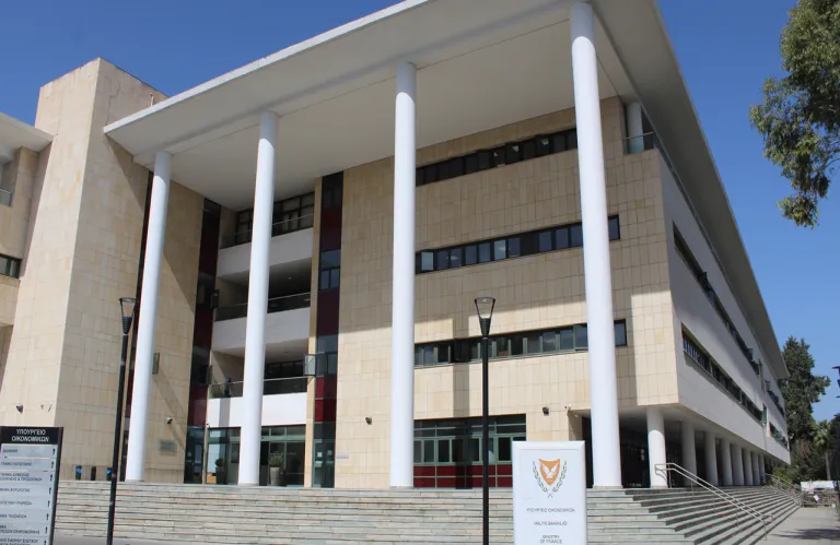 ΥΠΟΙΚ: Μικροί οι ρυθμοί αύξησης των τιμών