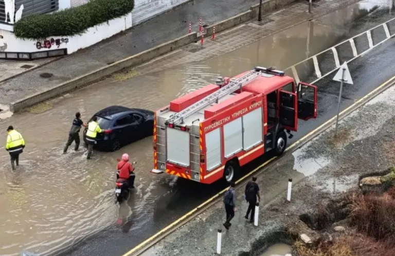 Συστάσεις Πολιτικής Άμυνας ενόψει των ισχυρών καταιγίδων που παραμονεύουν