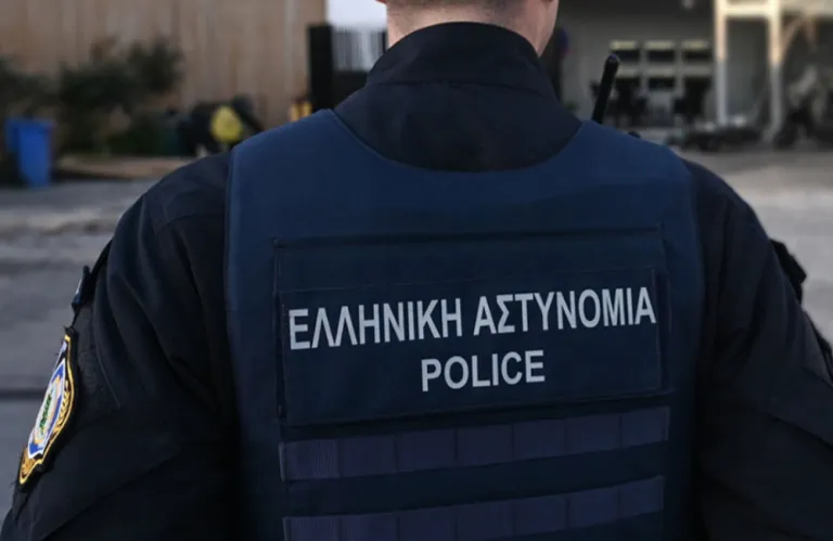 Τέσσερις φορές ισόβια στον πρώην αστυνομικό της ελληνικής Βουλής για τη σεξουαλική κακοποίηση των παιδιών του