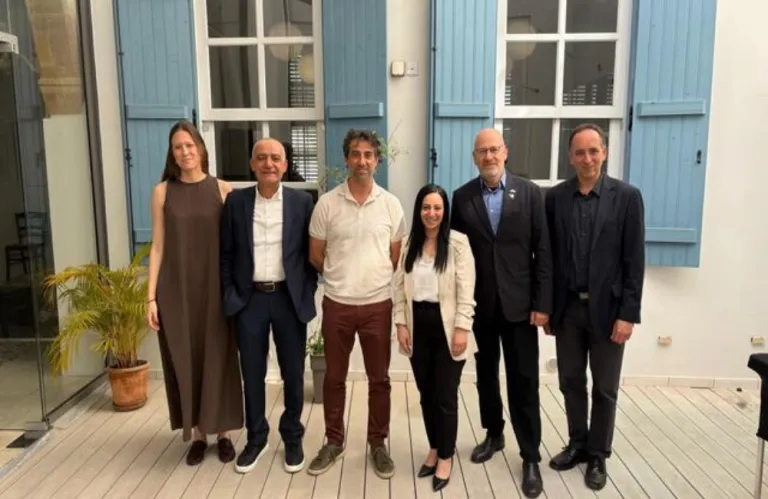 Δυο Παλαιστίνιοι και δύο Ισραηλινοί ακτιβιστές ζητούν εμπλοκή της Κύπρου στην περιοχή