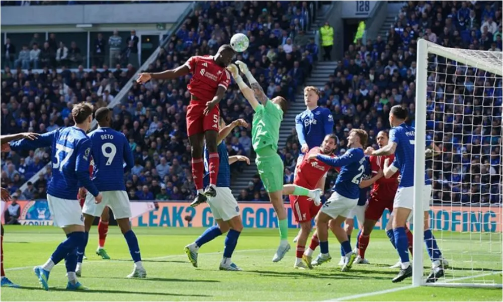 Ο κύβος ερρίφθη: Ανανεώνει ο Κονατέ με τη Λίβερπουλ