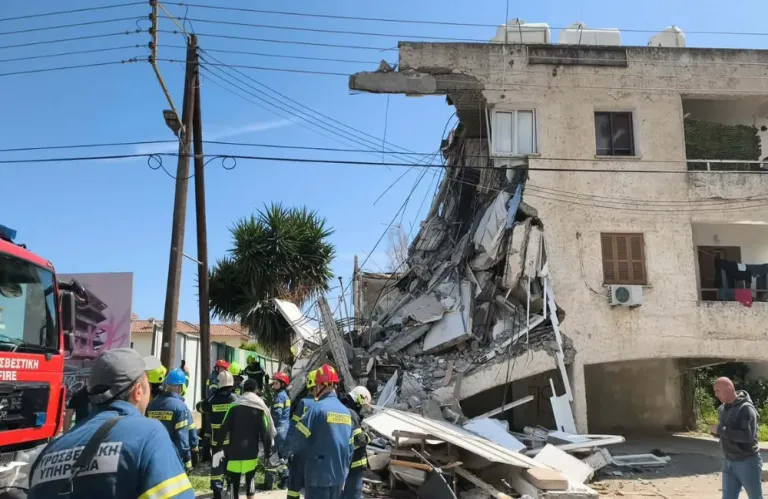 Σε ετοιμόρροπο κτήριο στεγάζεται η... στεγαστική πολιτική